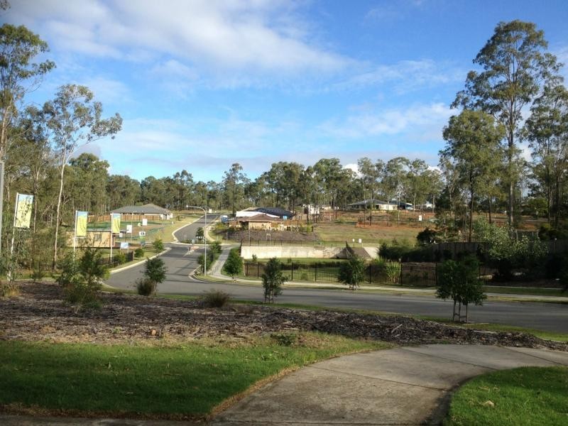 38-40 Brodzig Road, Chuwar QLD 4306