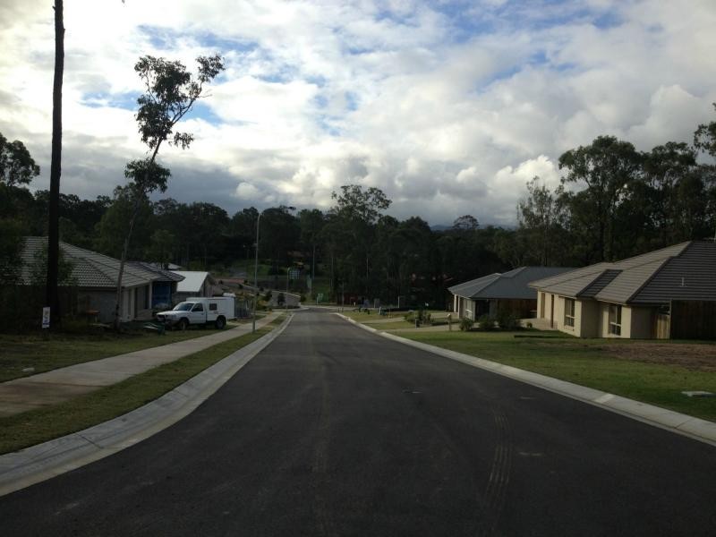 38-40 Brodzig Road, Chuwar QLD 4306