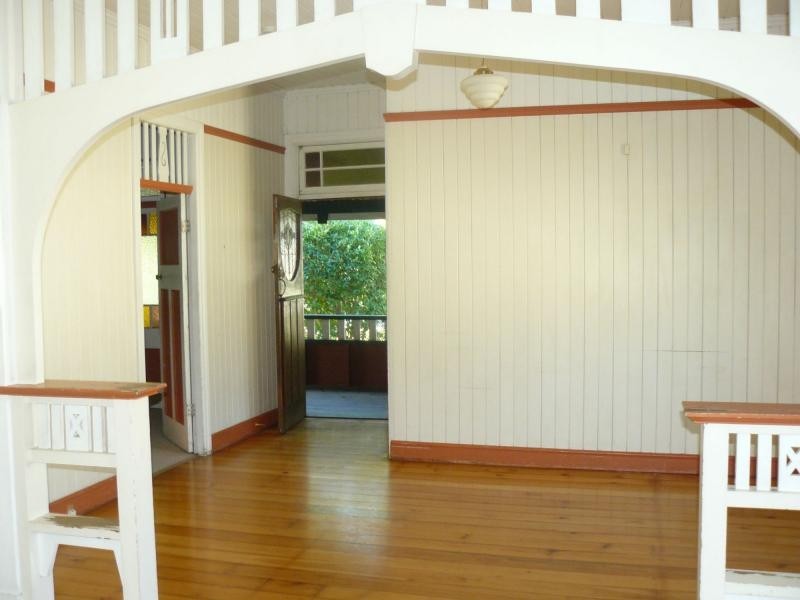 Newtown QLD 4305