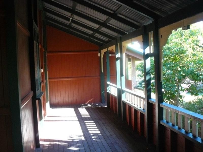 Newtown QLD 4305