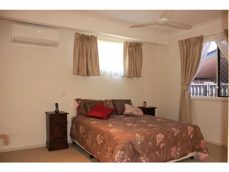 Moores Pocket QLD 4305