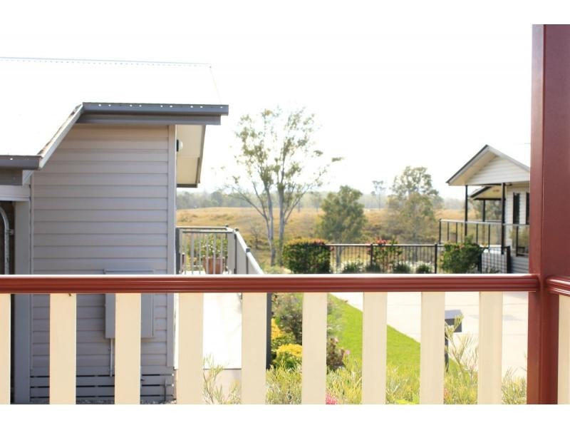 Moores Pocket QLD 4305