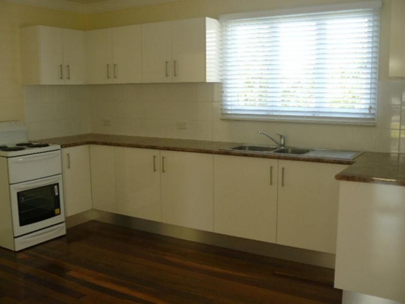 North Booval QLD 4304