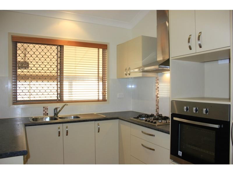 Moores Pocket QLD 4305