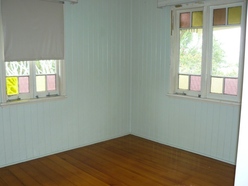 59 Brisbane Road, Newtown QLD 4305