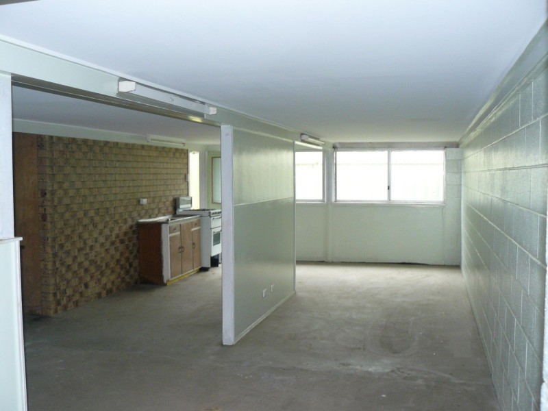 59 Brisbane Road, Newtown QLD 4305