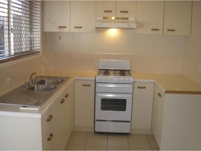 Booval QLD 4304