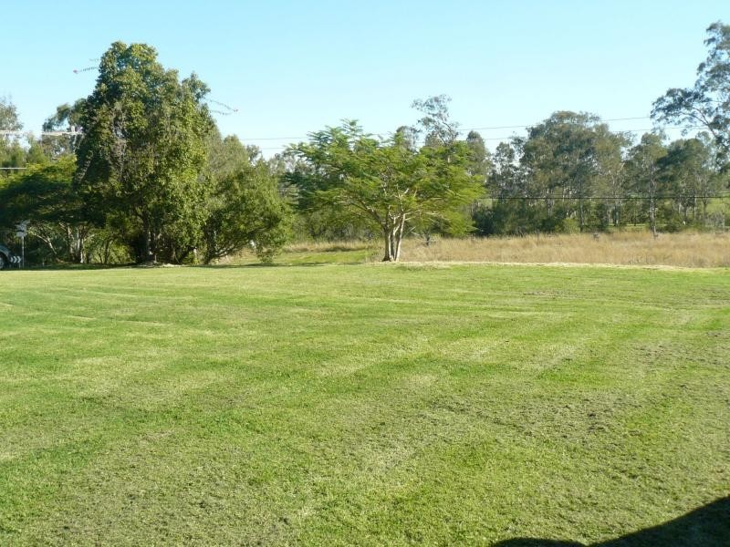 One Mile QLD 4305