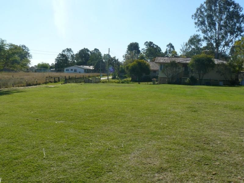 One Mile QLD 4305