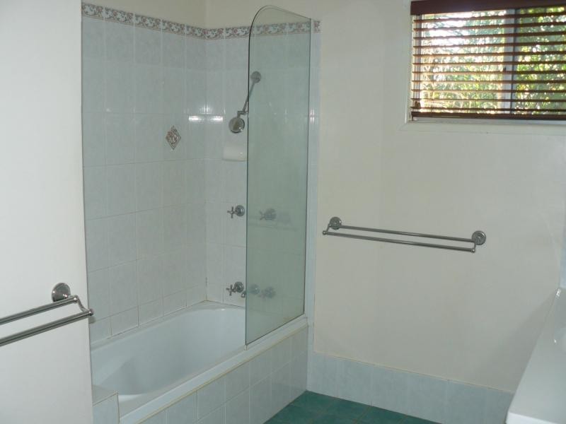 Flinders View QLD 4305