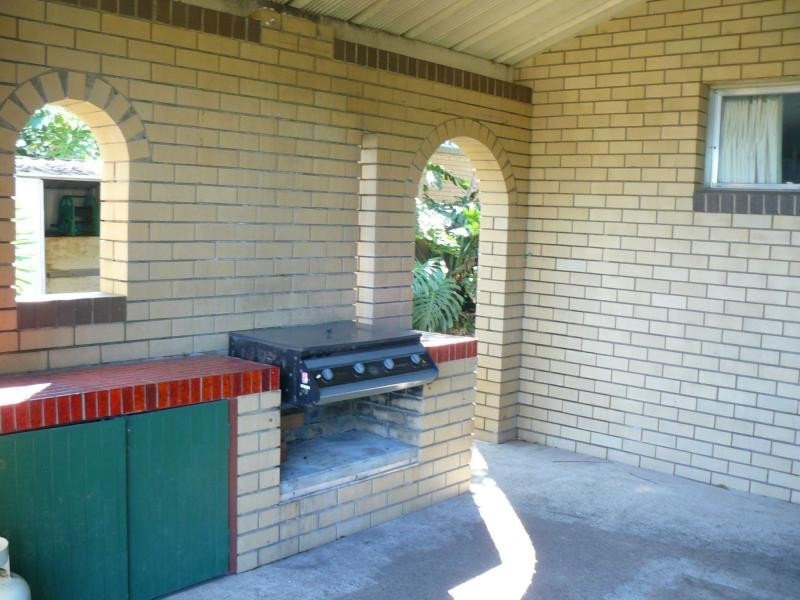 Flinders View QLD 4305