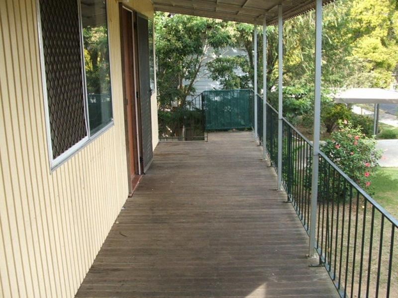 Moores Pocket QLD 4305