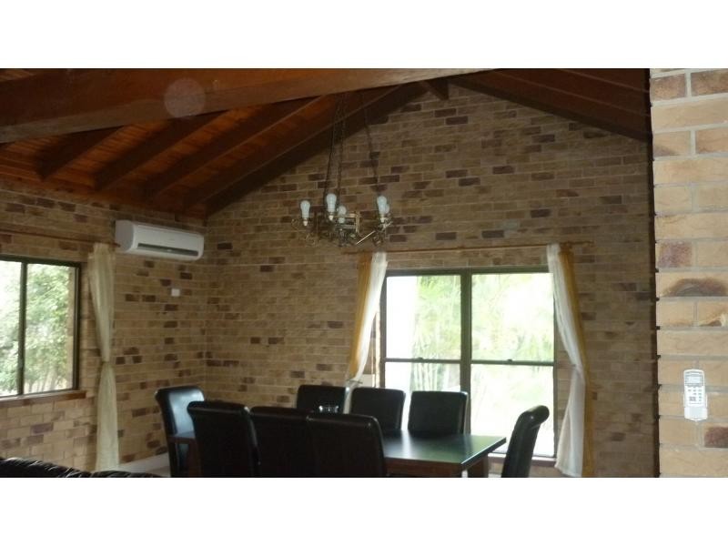 Moores Pocket QLD 4305