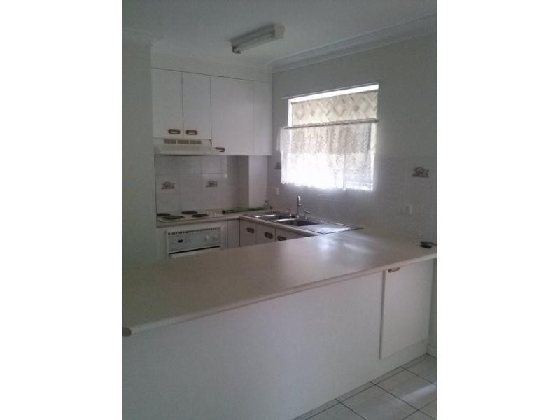 1/44 Bergin Street, Booval QLD 4304