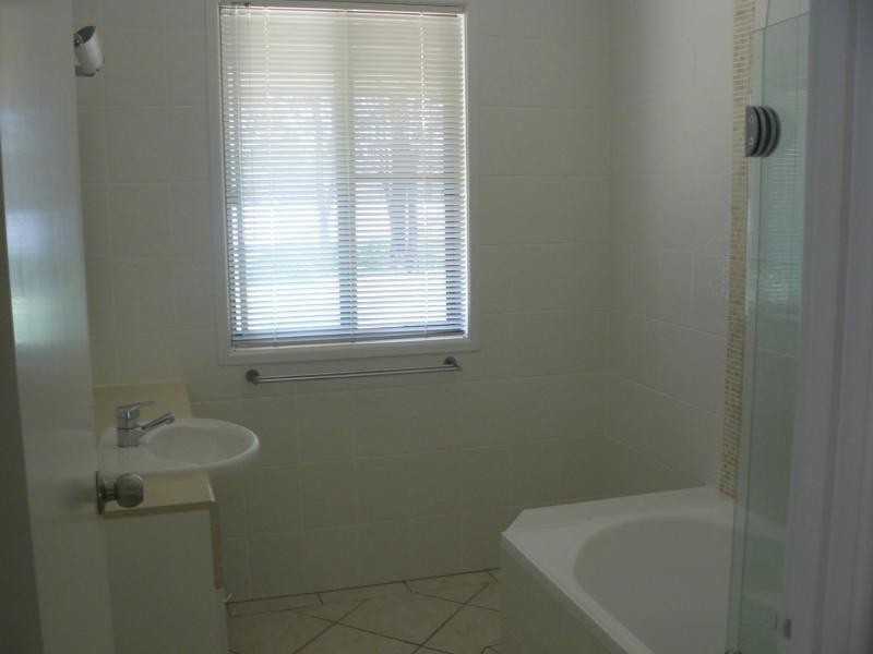 Pine Mountain QLD 4306