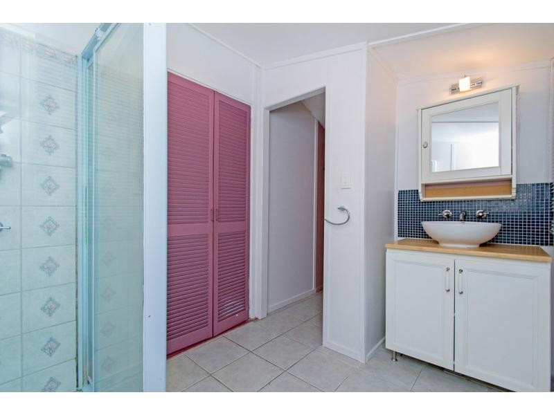 8 Pryde Street, Woodend QLD 4305