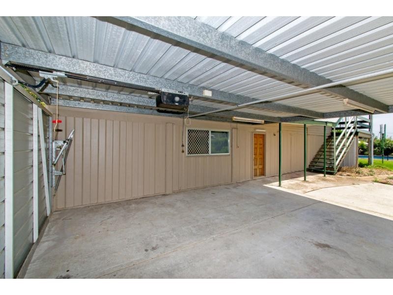 8 Pryde Street, Woodend QLD 4305