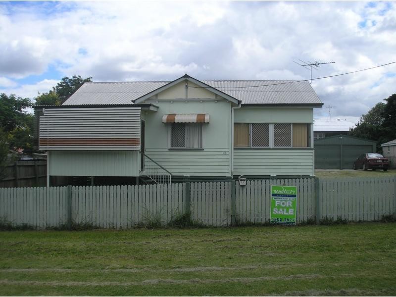 Silkstone QLD 4304