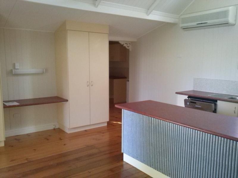 Pine Mountain QLD 4306