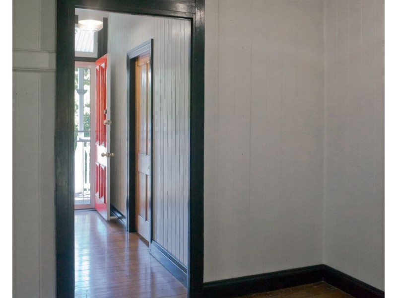 40 Warwick Road, Ipswich QLD 4305