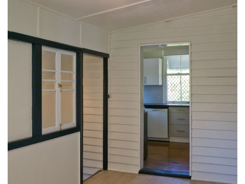 40 Warwick Road, Ipswich QLD 4305