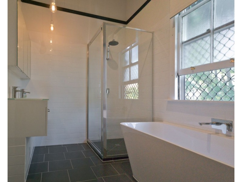 40 Warwick Road, Ipswich QLD 4305