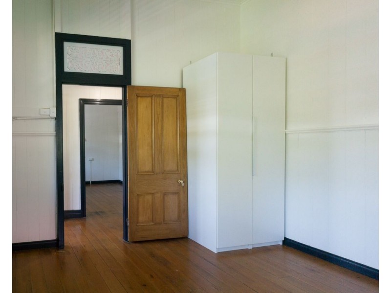 40 Warwick Road, Ipswich QLD 4305