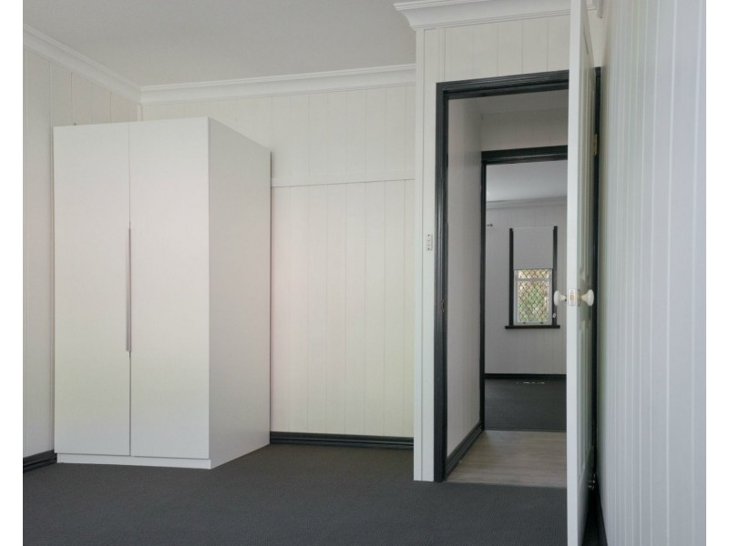 40 Warwick Road, Ipswich QLD 4305