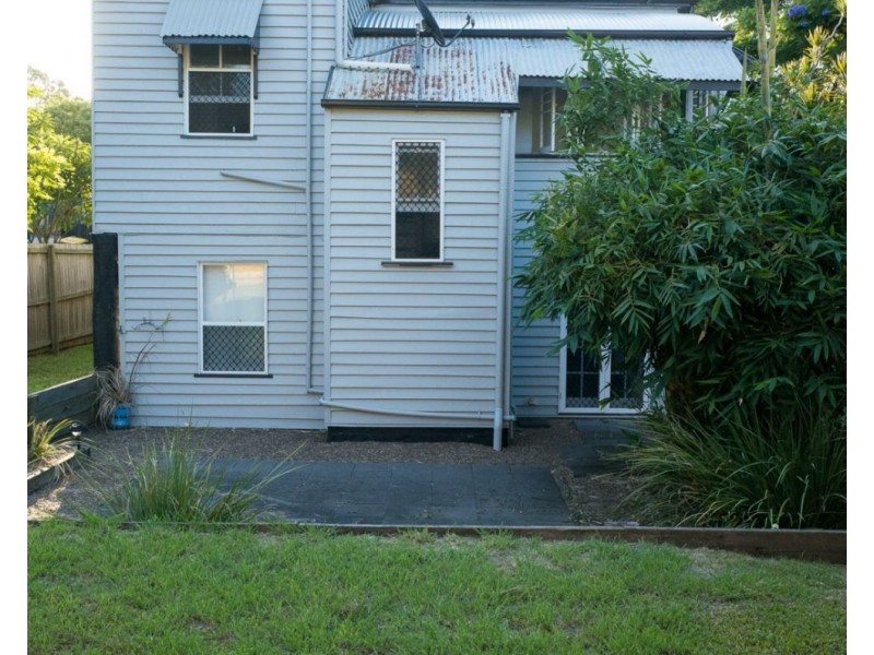 40 Warwick Road, Ipswich QLD 4305
