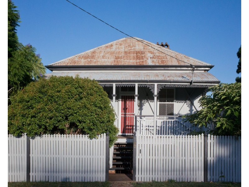 40 Warwick Road, Ipswich QLD 4305