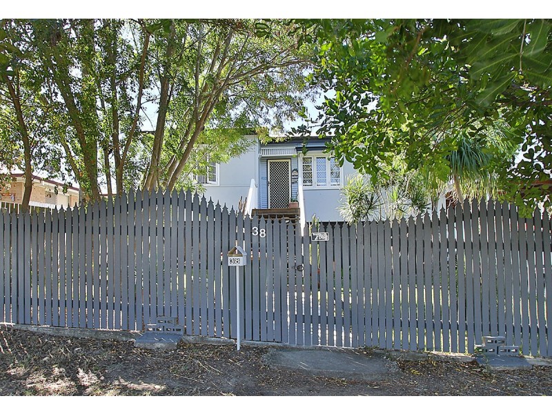 38 Lawrence St, North Ipswich QLD 4305