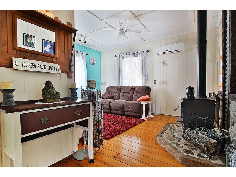 38 Lawrence St, North Ipswich QLD 4305