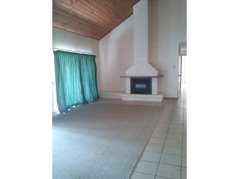 68 Grampian Dr, Deebing Heights QLD 4306