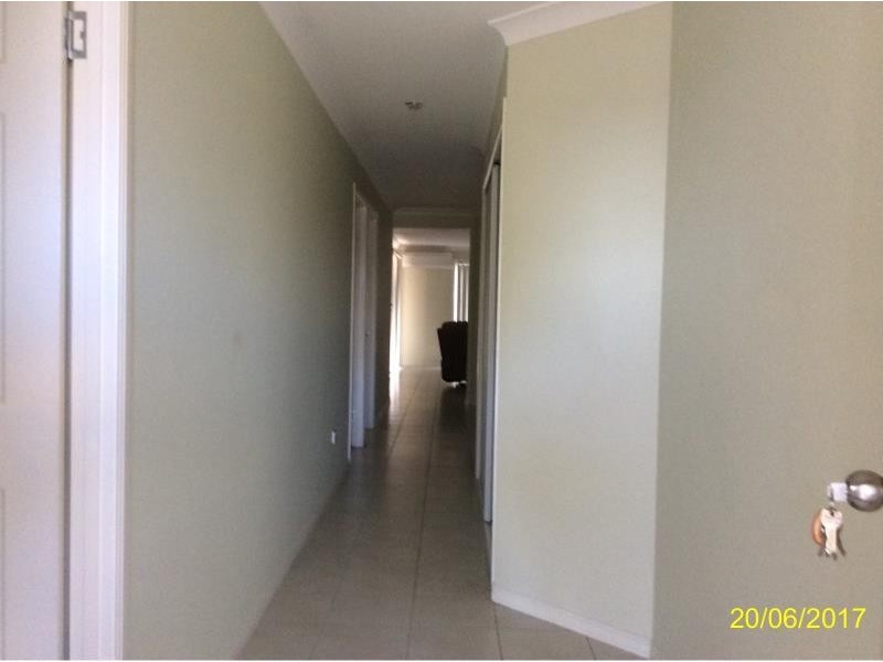 1/14 Lagoona Ct, Churchill QLD 4305