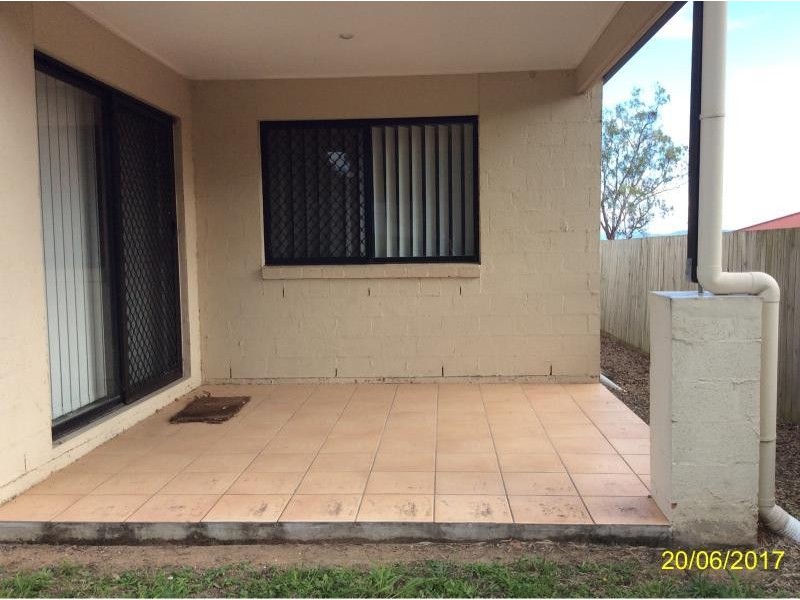 1/14 Lagoona Ct, Churchill QLD 4305