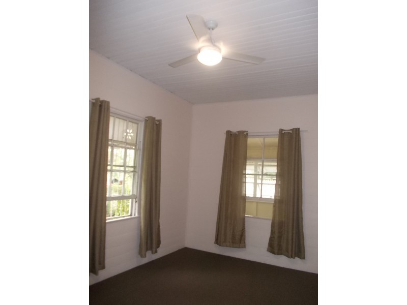 6 Lennon Lane, North Ipswich QLD 4305