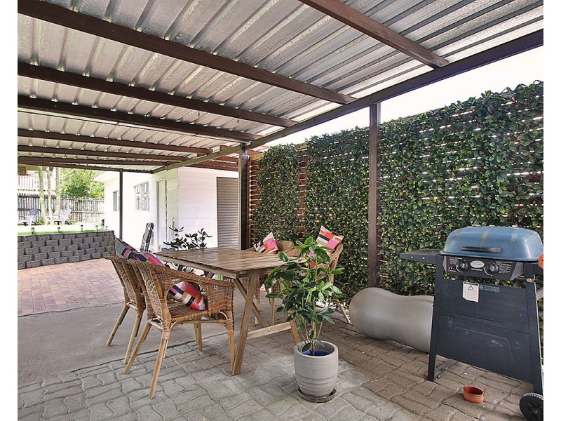 22 Briggs Rd, Eastern Heights QLD 4305