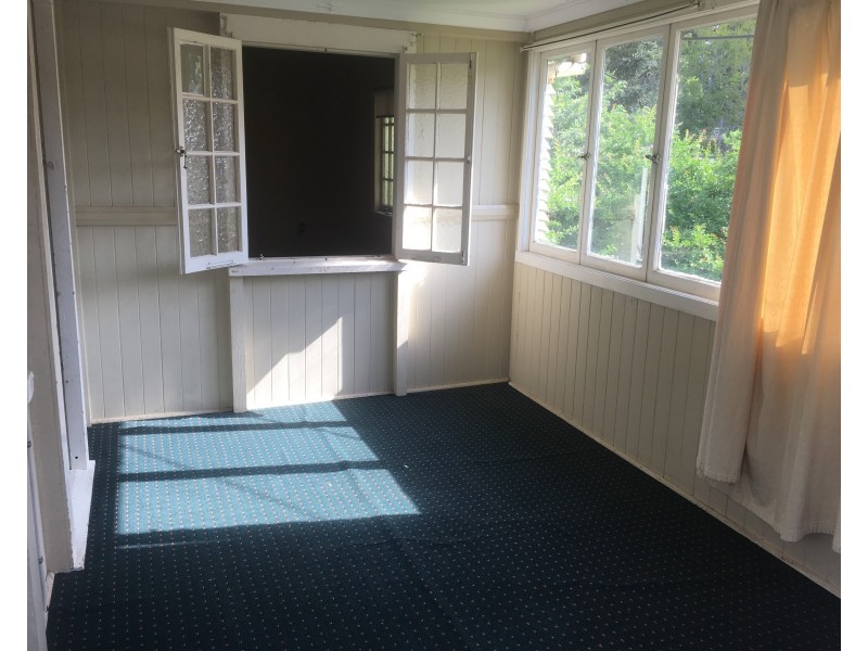 13 Salisbury Rd, Ipswich QLD 4305