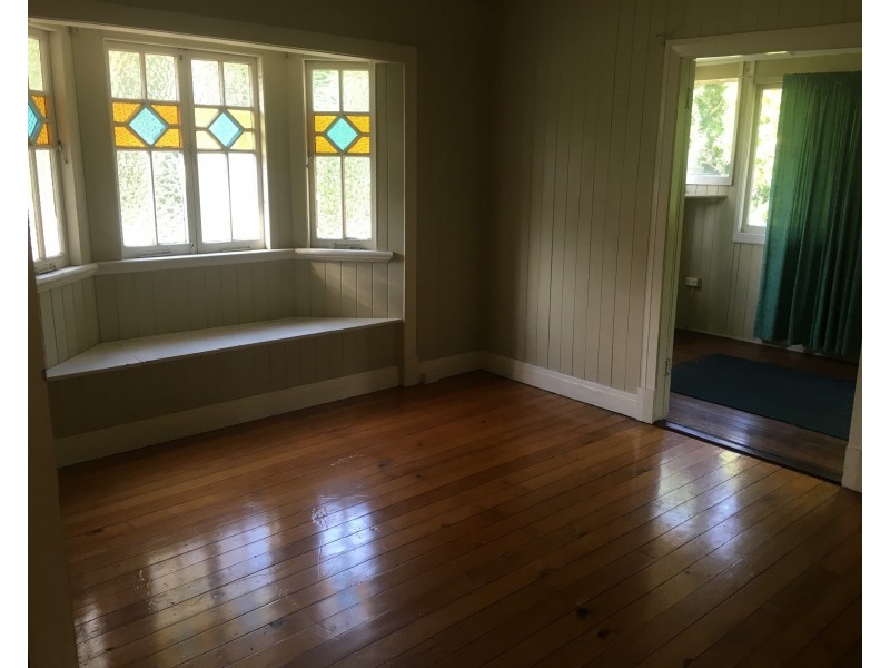 13 Salisbury Rd, Ipswich QLD 4305