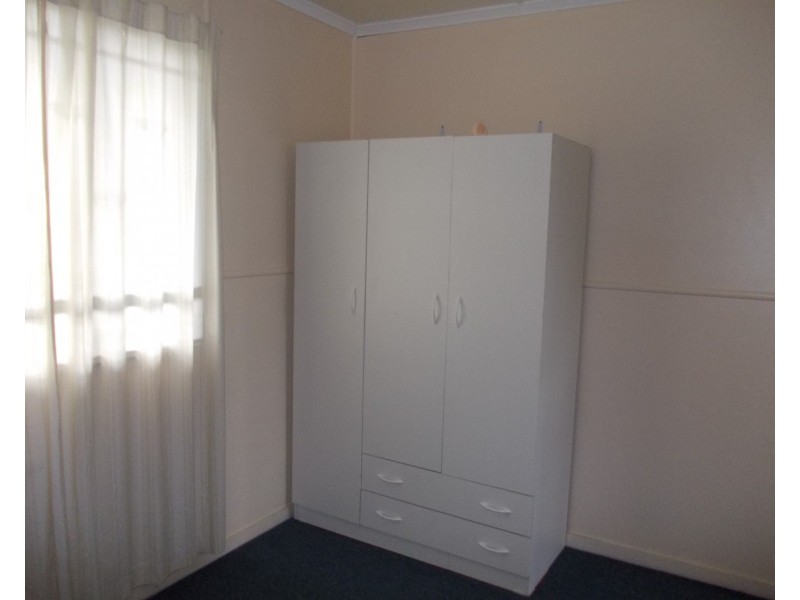 120 Robertson Rd, Eastern Heights QLD 4305