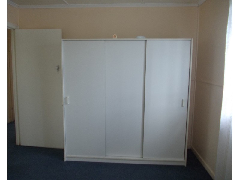 120 Robertson Rd, Eastern Heights QLD 4305