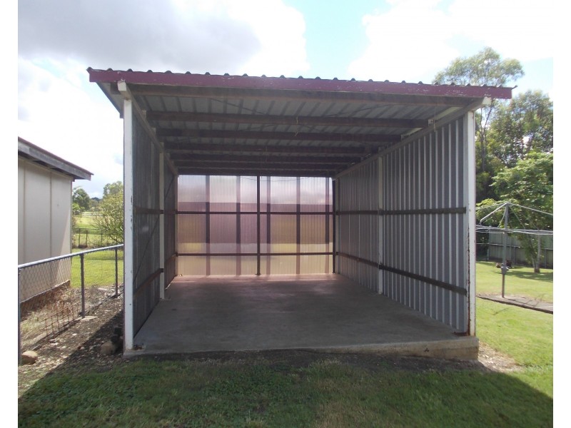 120 Robertson Rd, Eastern Heights QLD 4305