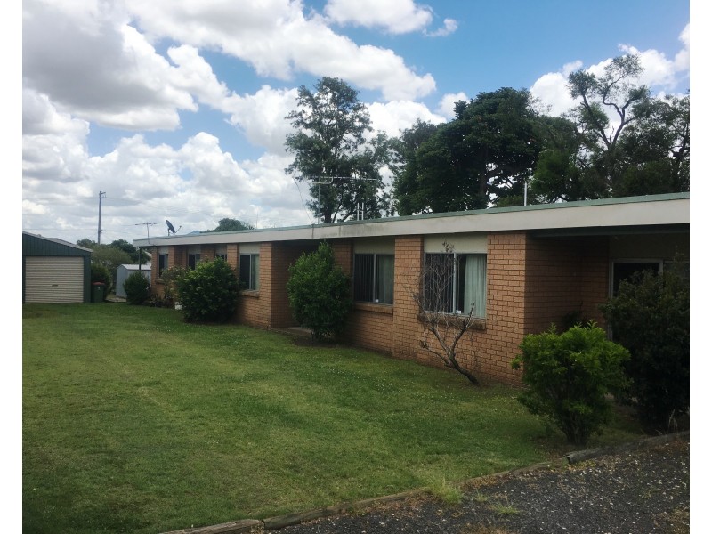 22 Dudleigh St, Booval QLD 4304