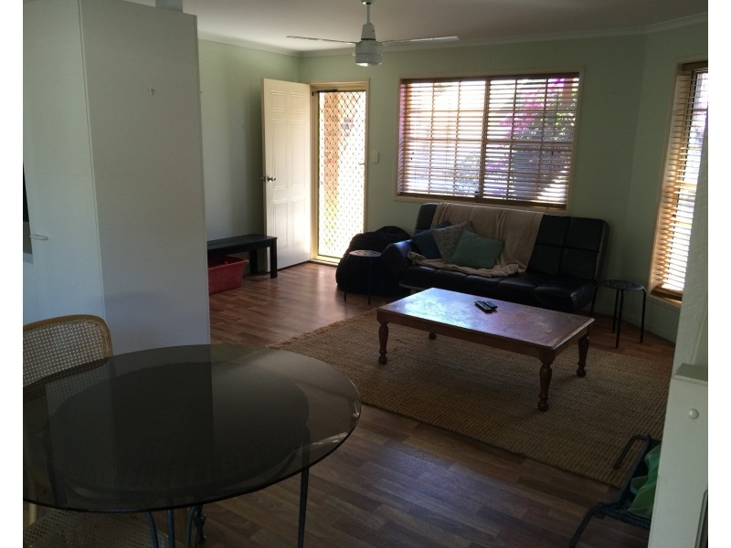 2/43 South Station Rd, Booval QLD 4304