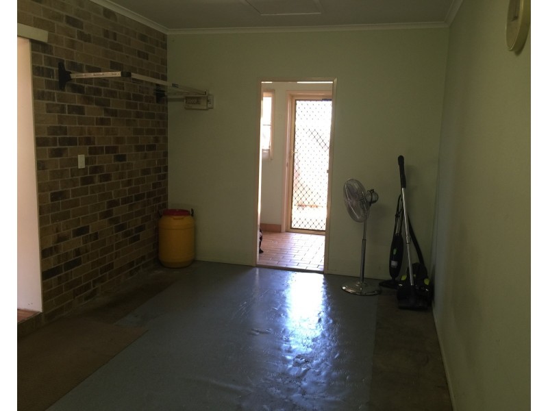 2/43 South Station Rd, Booval QLD 4304