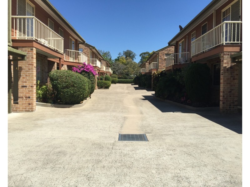 2/43 South Station Rd, Booval QLD 4304