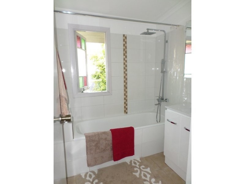 12 Hefferan St, North Ipswich QLD 4305