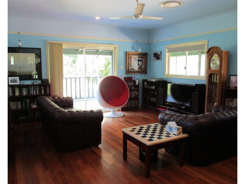 171 Queen St, Marburg QLD 4346