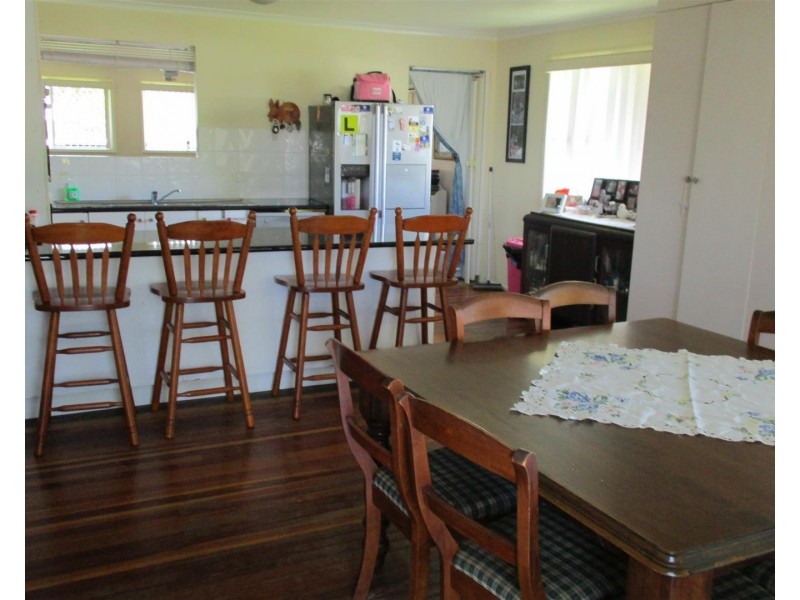 15 Yates St, Rosewood QLD 4340