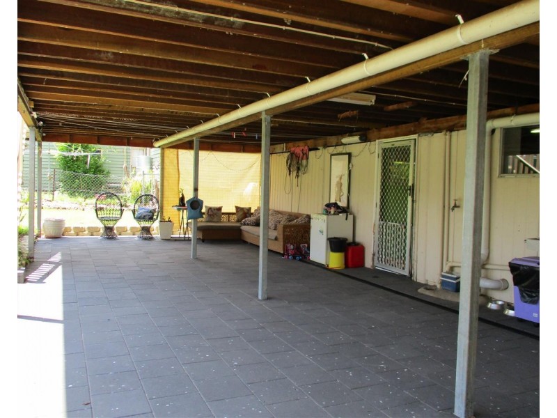 15 Yates St, Rosewood QLD 4340